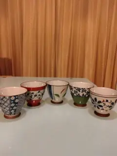 【有田焼　清秀】湯飲み 5個セット 多様な柄