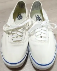 VANS（バンズ）▶オーセンティック　28cm　白　ホワイト　メンズのサムネイル