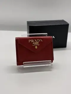 プラダ 1MH021 コンパクト　サフィアーノ　三つ折り財布　メタルロゴ
