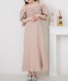 ギャザーオフショルワンピース
