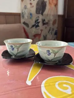 青と緑の花模様 湯飲みと茶托2個セット