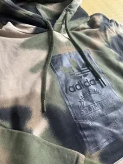 adidas フード付きパーカー 160cm