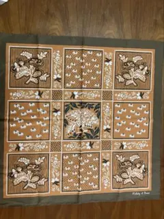 未使用品⭐︎Holliday & Brownヴィンテージ柄スカーフ　コットンシルク