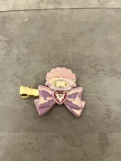 サンリオ　シークレット前髪クリップ　サクラ　ピアノちゃん