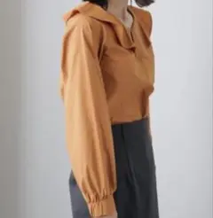 ナノユニバース　タイプライターフリルカラーブラウス　フリル付き長袖シャツ