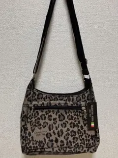 VALENTINO ROSSA ヒョウ柄ショルダーバッグ 新品未使用