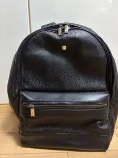 ブラックレザー ラウンド型バックパック