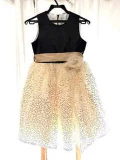 黒とベージュのスパンコールドレス 子供用 140(8号)