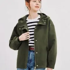 GU マウンテンパーカー オリーブ色　撥水加工　Sサイズ フード カーキ