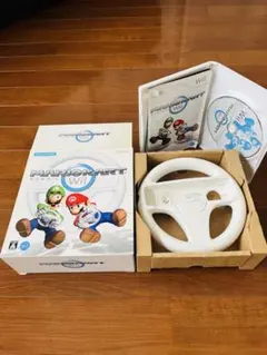 任天堂 Wii マリオカートWii ハンドル同梱版