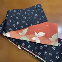 黒地に桜柄　エンジに蝶の柄リバーシブル半幅帯