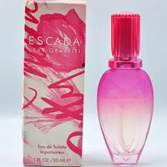 ✨胸が高鳴るような熱気あふれる夜…✨ ESCADA フレグランス セット