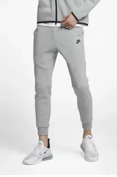 【未使用タグ付き】NIKE ナイキテックフリース　2代目　Sサイズ