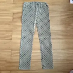星柄デザインの130サイズパンツ