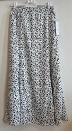 【新品未使用タグ付】ハニーズ　GLACIER マーメイドスカート　花柄　Ｍサイズ