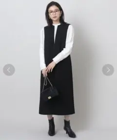 UNTITLED スラッシュネック ジャンパースカート〈洗える〉