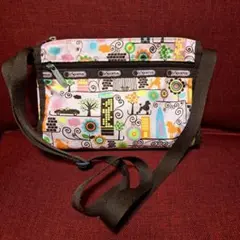 LeSportsac　斜めかけバッグ