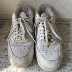 NIKE Air Force 1 ホワイト/ゴールド
