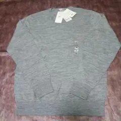 ユニクロ　Vネックセーター　グレー　新品