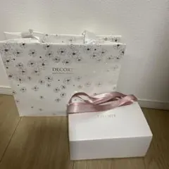 DECORTE 花柄ショップ袋とギフトボックス