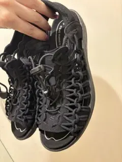 KEEN 24.5㎝新品ブラック スポーツサンダル 編み込みデザイン 楽天市場】キーン ユニーク（靴サイズ（cm）24.5）の通販