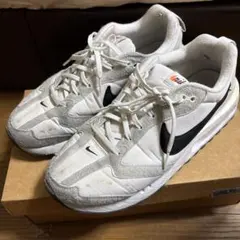 NIKE エアマックスドーン　ホワイト