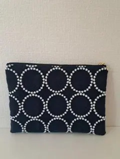 701.　ハンドメイド　ポーチのサムネイル
