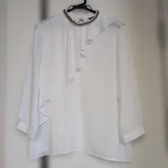 ZARA BASIC ホワイトフリルシャツ