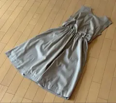 ノースリーブ　ワンピースのサムネイル
