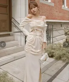 Randy ドロストオフショルスウェットセットアップ アイボリー