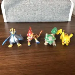 モンコレ メタリックver (ゴウカザル　ドダイトス　エンペルト ピカチュウ )