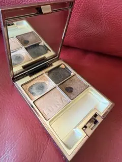 【最終値下げ】LUNASOL アイシャドウ 01 Beige Beige