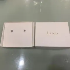 Liora 花形クリスタルピアス