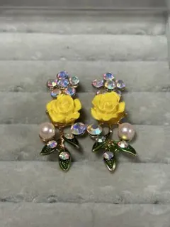 ピアス
