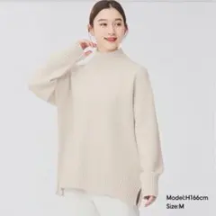 GU ジーユー　パフィータッチハイネックチュニック　長袖ニット　セーター　L