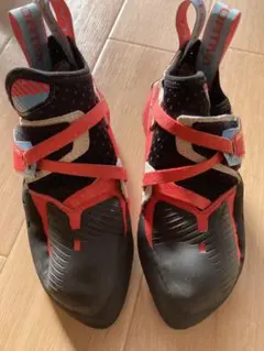 Item thumbnail for item f54588fc-4997-4bd7-9e20-7b5c14789d86