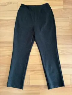 【新品　未使用】ARIKI アリキ【上質ごこち】スリムストレートパンツ【日本製】