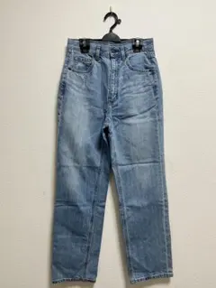 ストレートデニムパンツ