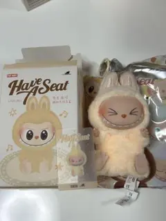 POPMART labubu ラブブ have a seat 正規品　SISI