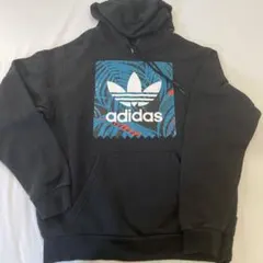 レディース　adidas パーカー
