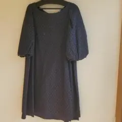 ADIEU TRISTESSE　紺のレース柄ワンピース