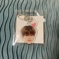 TREASURE 顔アクキー アサヒ　喜