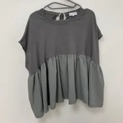 SEASON REASON フリル付きカジュアルTシャツ グレー　　3-02