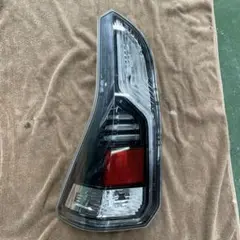 ぱぴこ　c27 セレナ e-POWER前期　クリアテールランプ 楽天市場】C27 前期 セレナ ファイバーLEDテールランプ 流れる