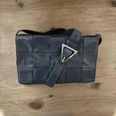 Bottega Veneta カセット　イントレチャート ショルダーバッグのサムネイル