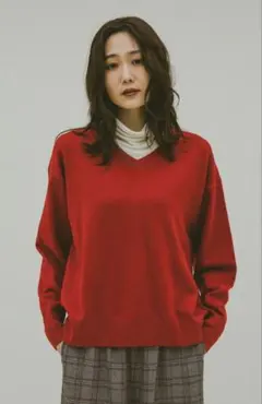 【グローバルワーク】Vネックニット /赤ニット