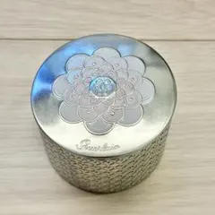 GUERLAIN メリオットリットビーユ N°2（フェイスパウダー）のサムネイル
