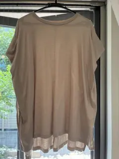 SALON ベージュ 半袖Tシャツのサムネイル