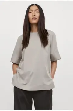 H&M 半袖ブラウス　未使用品