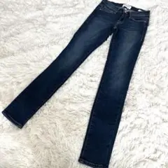 FRAME スキニーデニム　パンツ　細身　24のサムネイル